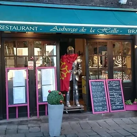 De La Halle Pensión 3*