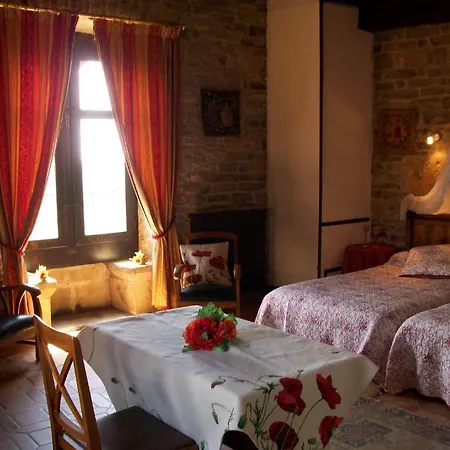 De La Halle Pensión 3*