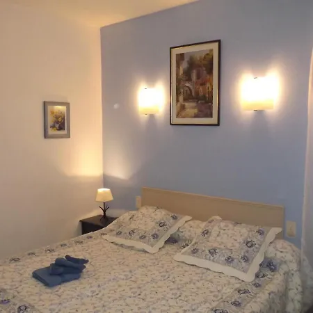 De La Halle 3* Cordes-sur-Ciel